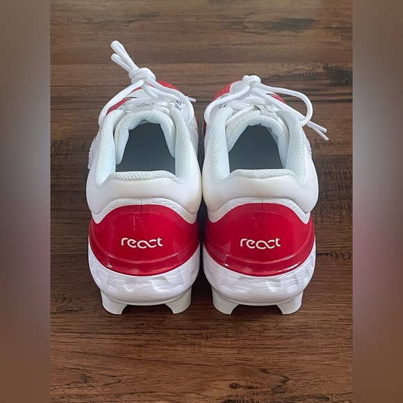 Nike Alpha Huarache Elite 4 Low MCS ‘White Red’ (size mens 9 & 10.5) - Picture 7 of 7